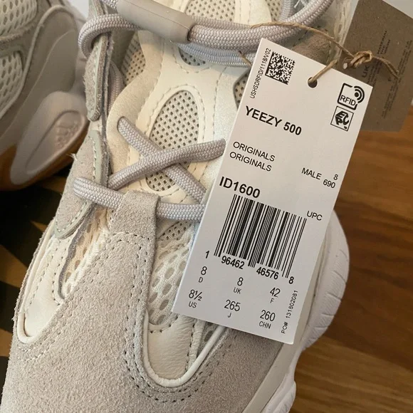 NWT Adidas Yeezy 500 Tan Sneakers with Chunky Design and Adiprene Cushioning - Picture 5 of 8